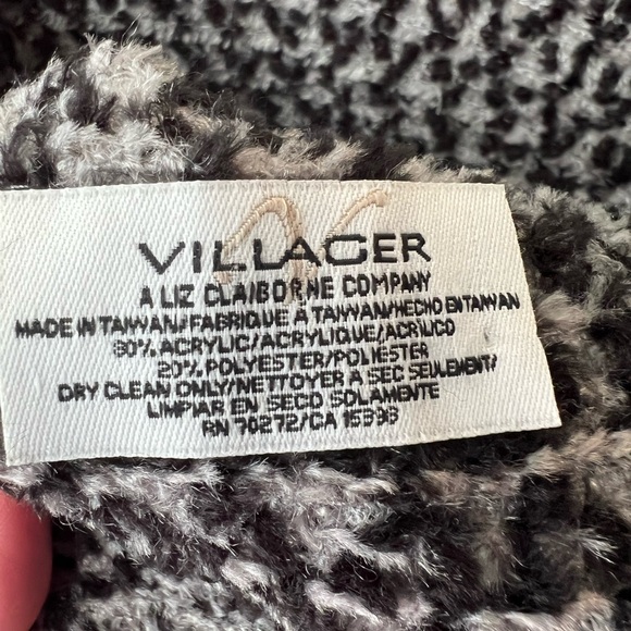 Vintage Liz Claiborne Black and White Knit Hat - Picture 4 of 8